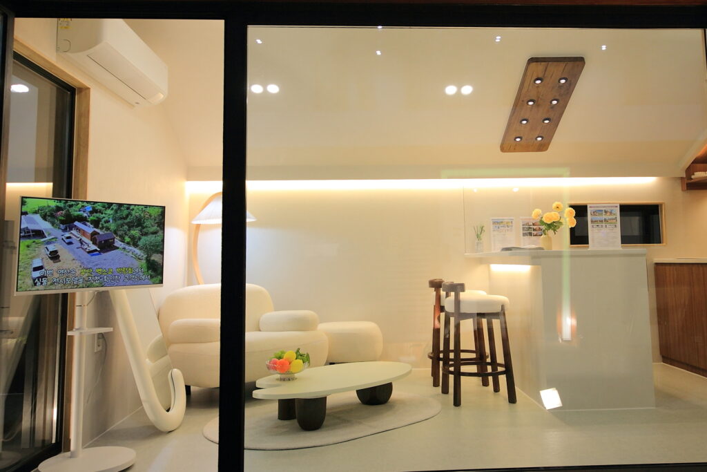 쉼하우스10_디럭스_체류형쉼터_실내인테리어2